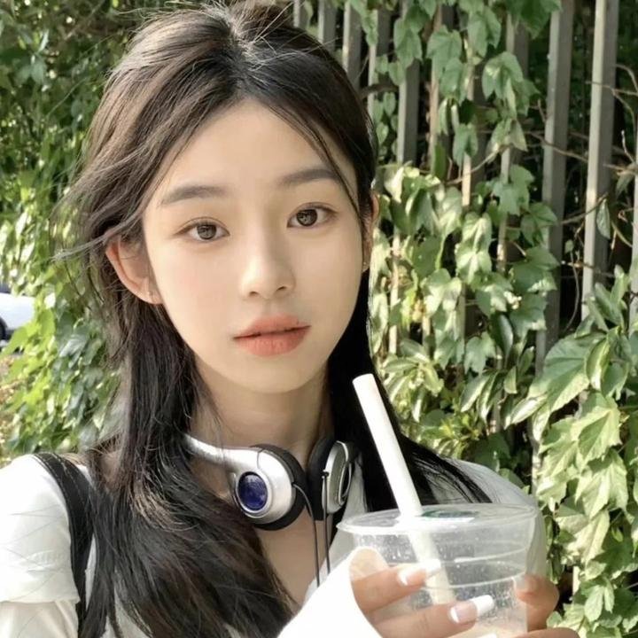 女伶们